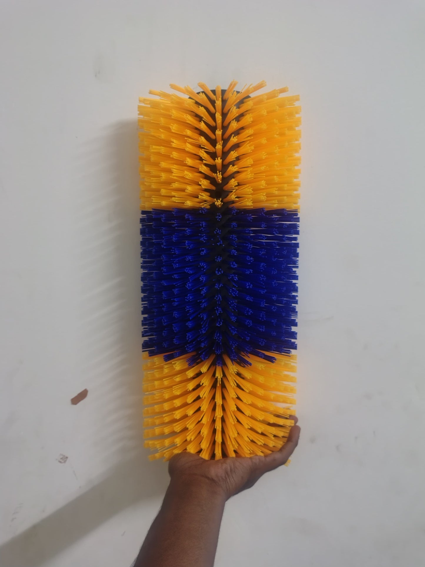 CG - Livestock Scratching Brush Co | Brushes, Combs & Rakes | Grooming | Dog