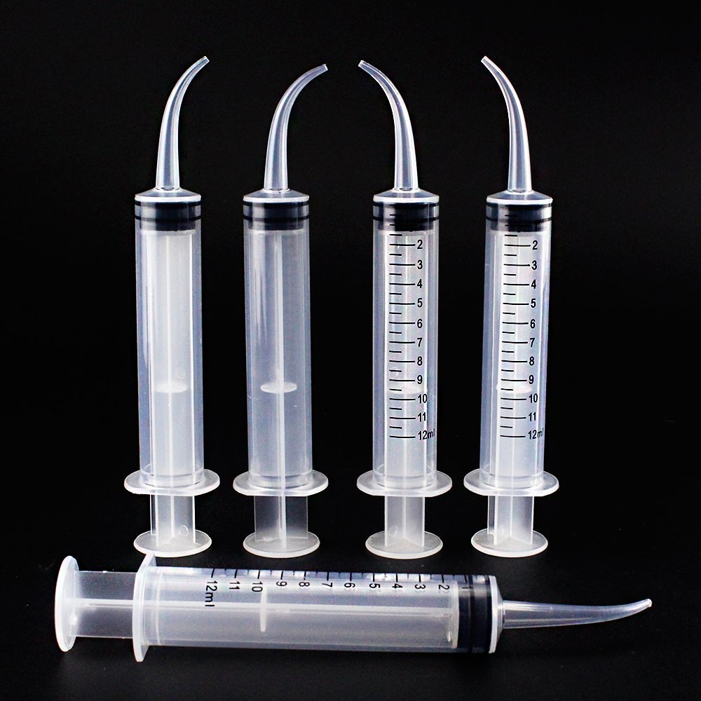 Hand Feeding Syringe With Curved Tip | 12ml