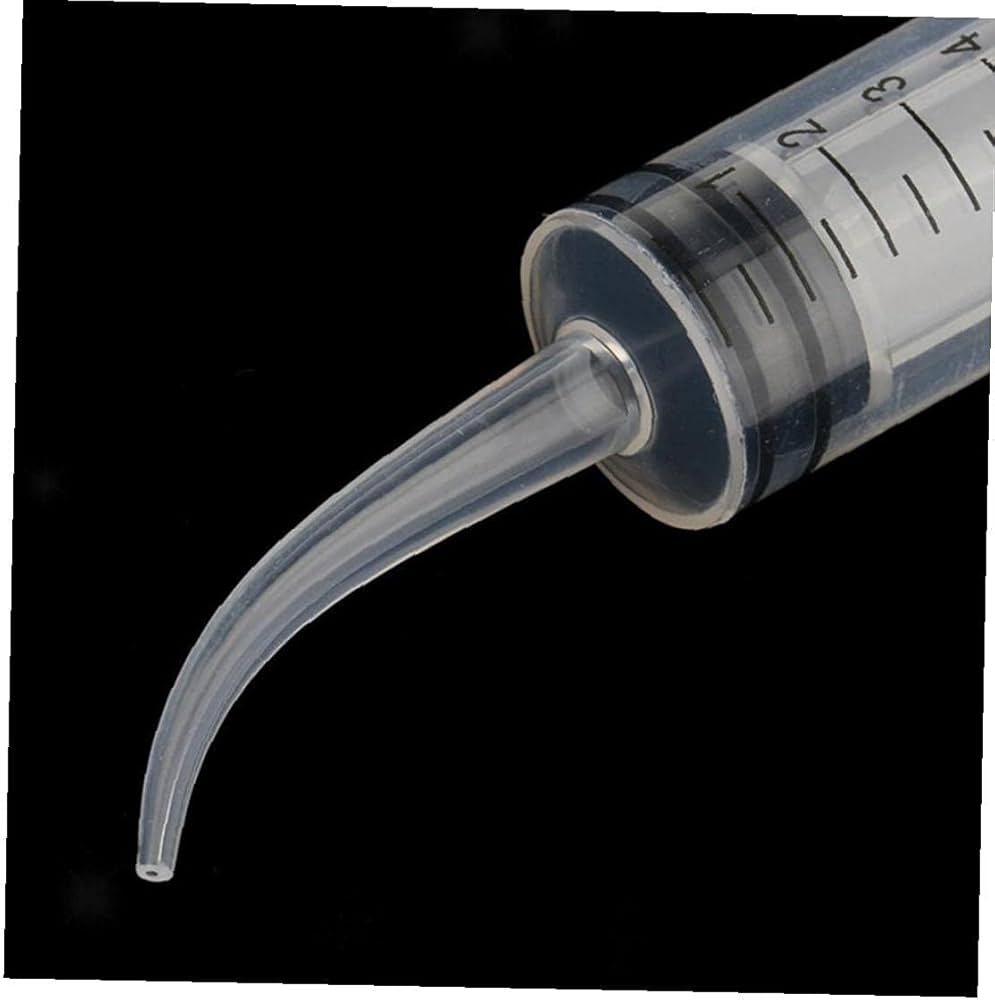Hand Feeding Syringe With Curved Tip | 12ml