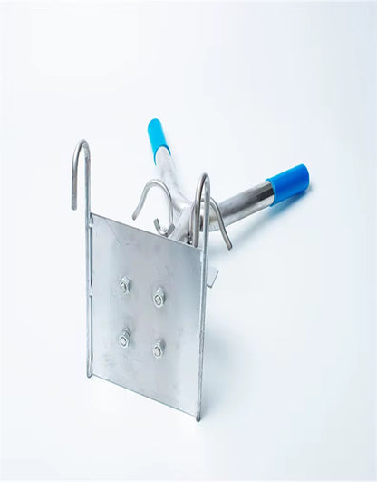 CG - DOUBLE FURROW HANGING CASTRATION RACK FOR 7 - 25 DAYS  PIGLET PIG HOLDER